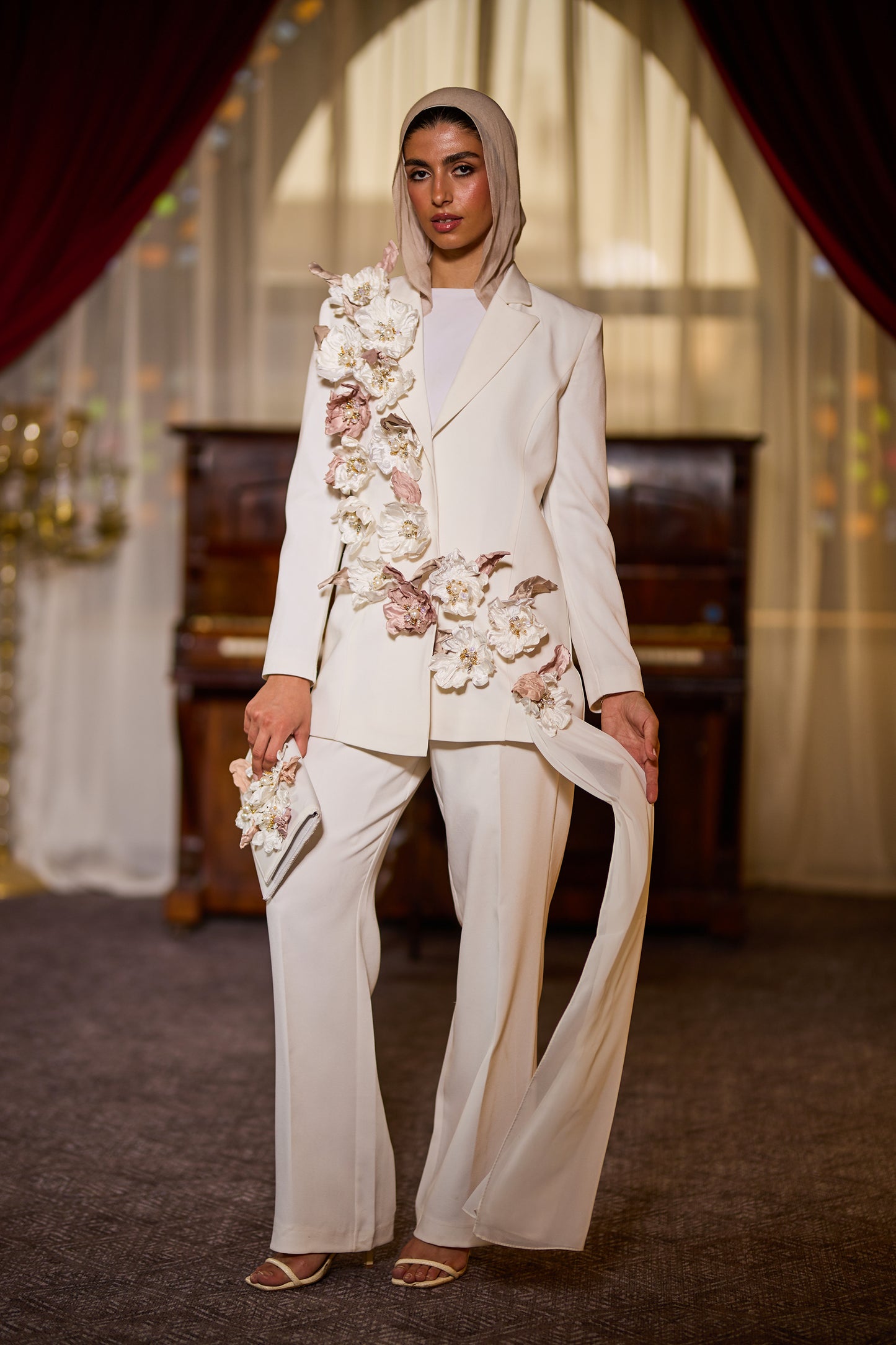 Nefertari (white)